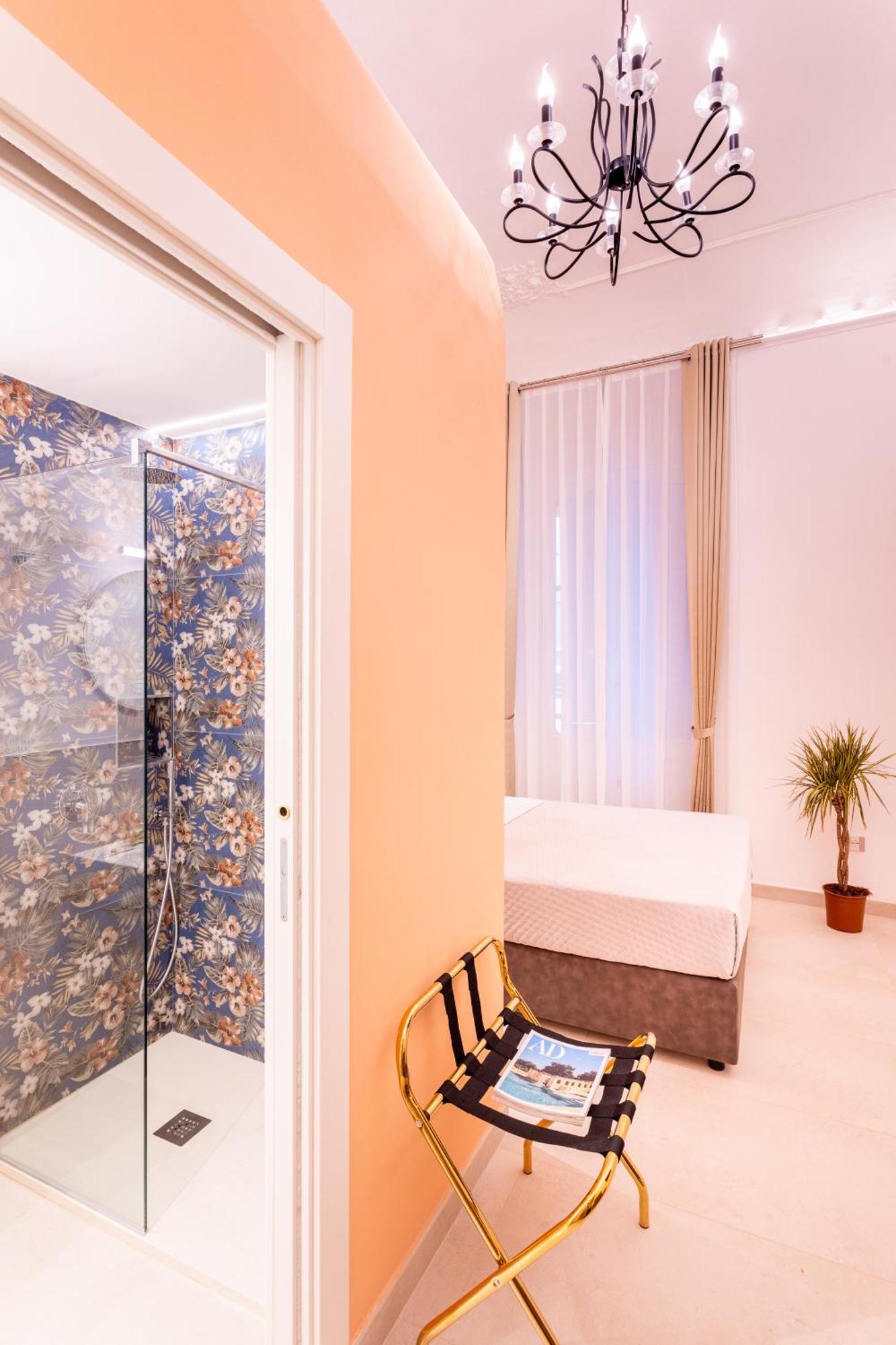 Magnini Rooms Кальярі Екстер'єр фото