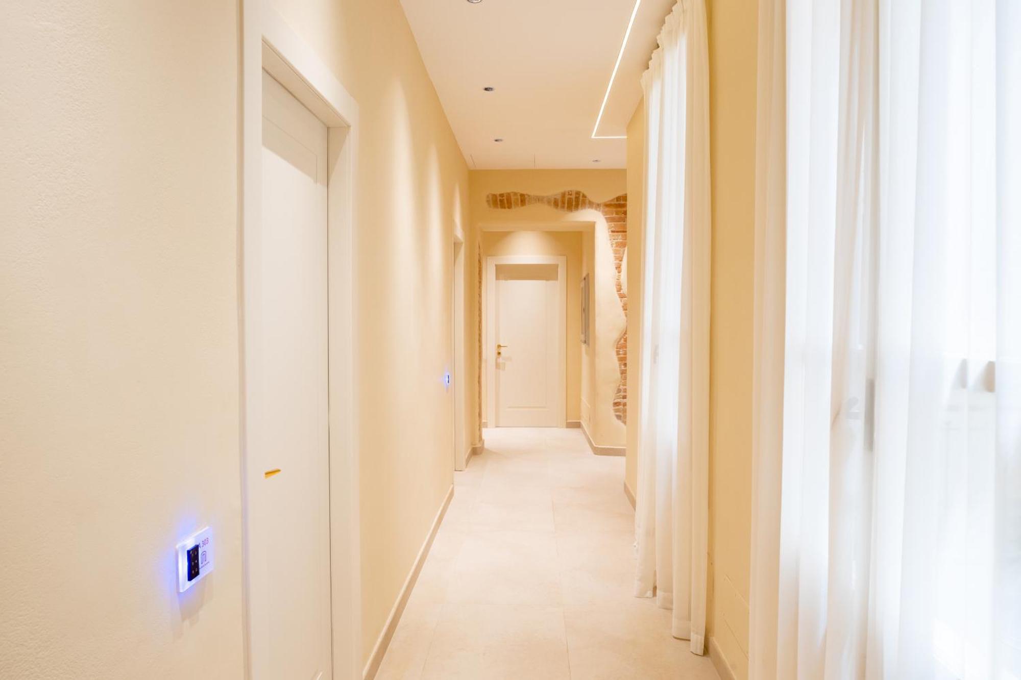 Magnini Rooms Кальярі Екстер'єр фото