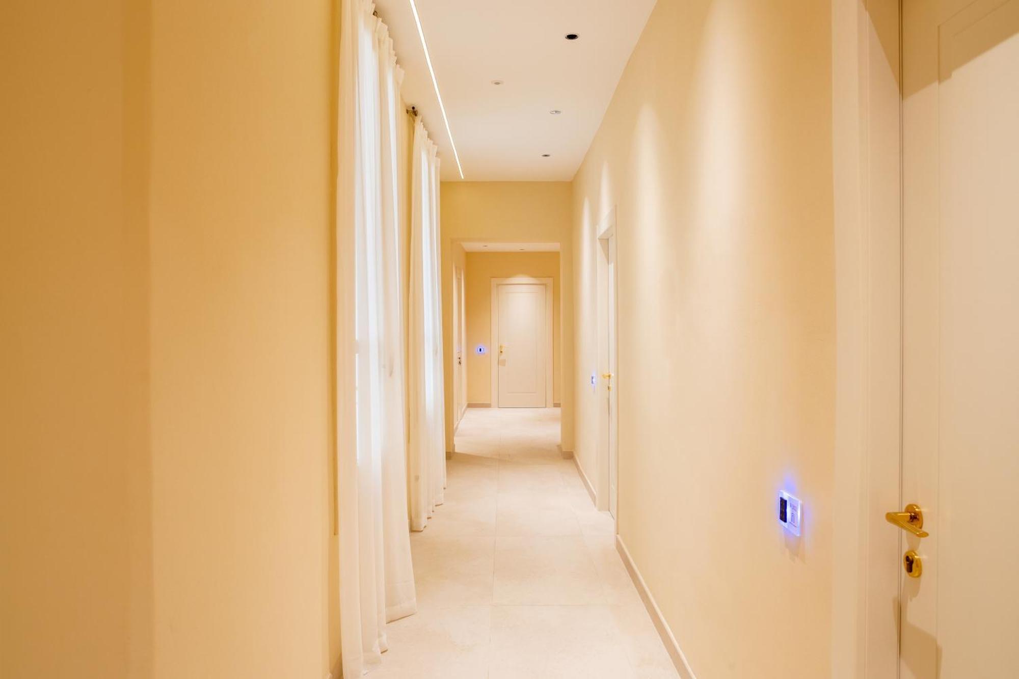Magnini Rooms Кальярі Екстер'єр фото